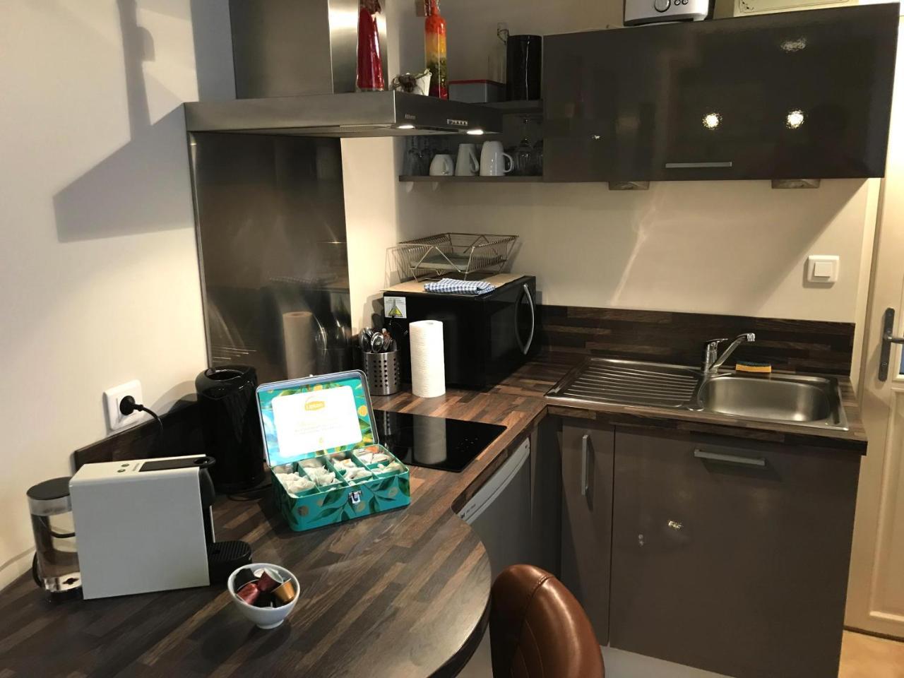 Parenthese Apartment *