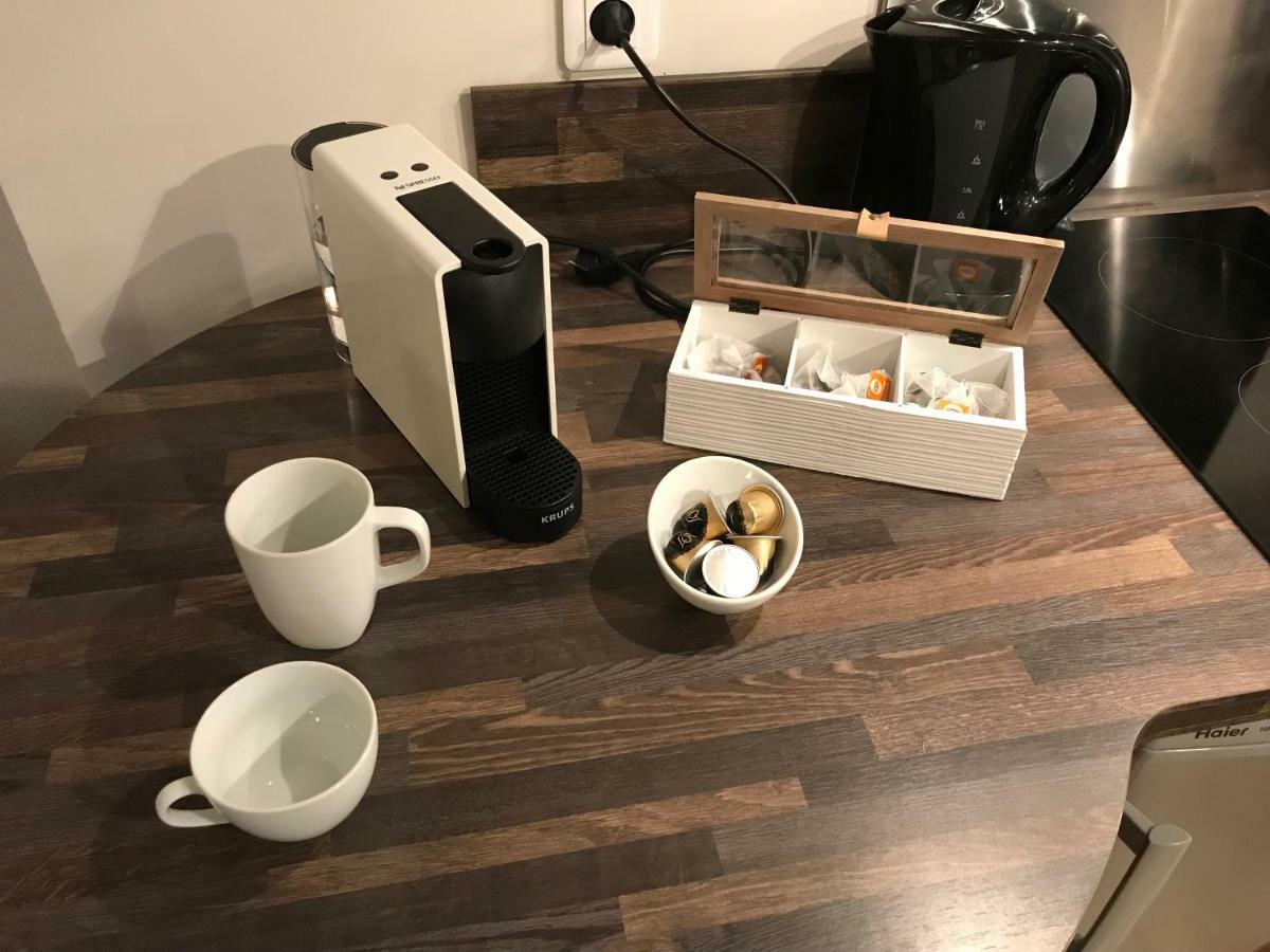 Apartment Parenthese *